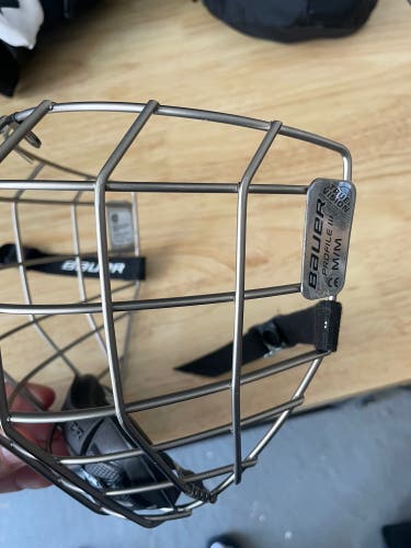 Bauer Profile III Facemask Medium Like New