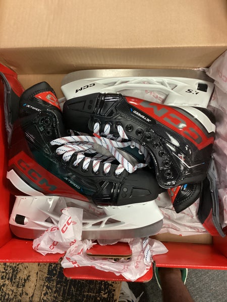 New CCM Regular Width Size 8 JetSpeed FT6 Hockey Skates