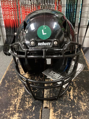 New Youth Large Schutt Vengeance A11 Helmet