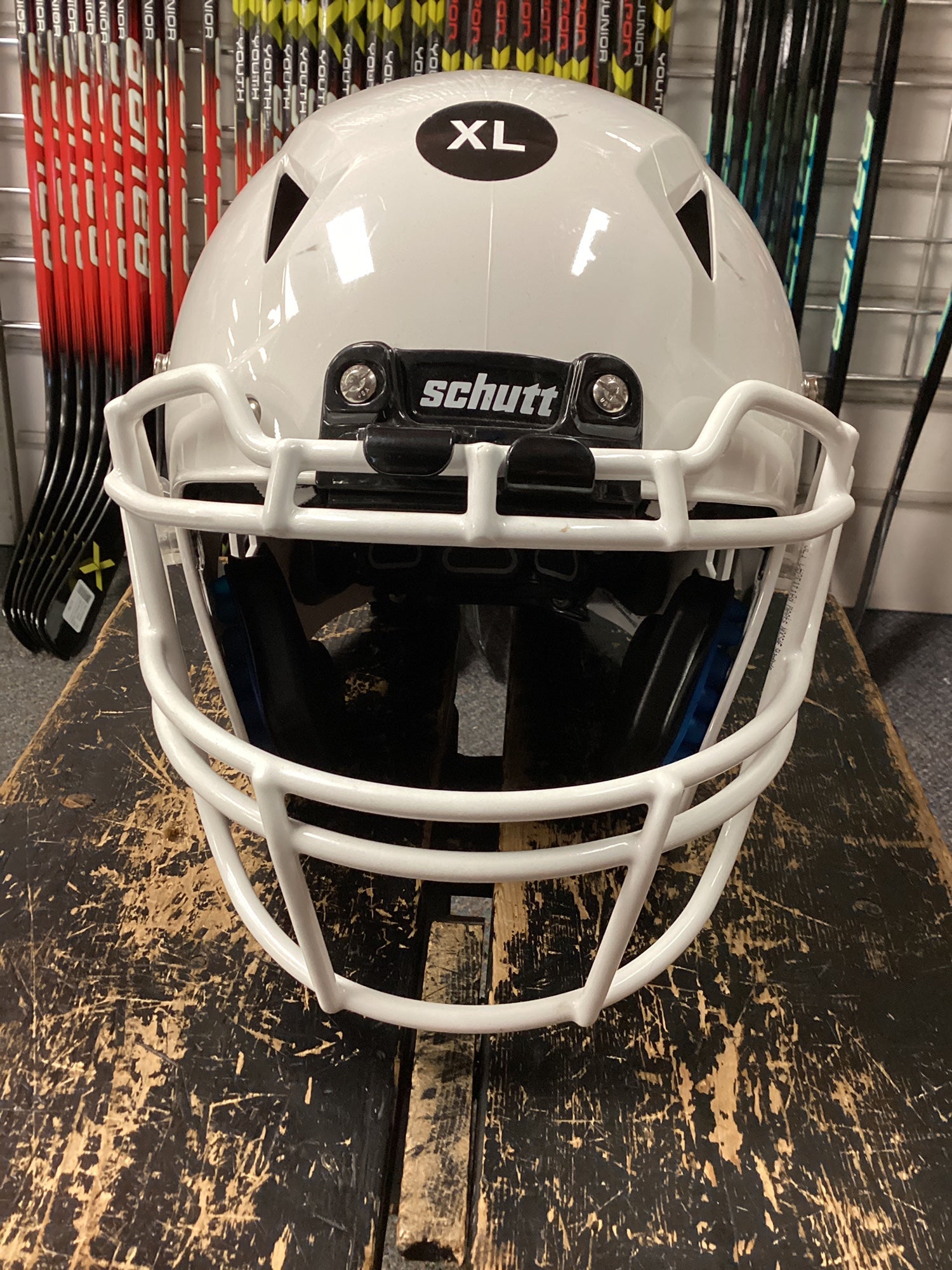 Schutt Vengeance A11 Youth Football Helmet