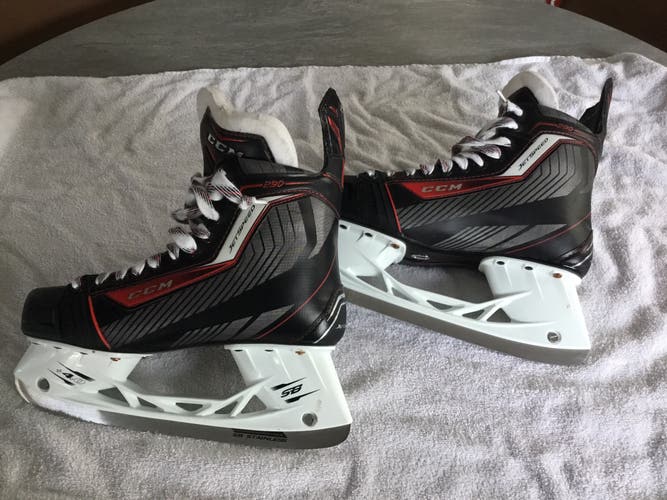 Used CCM Regular Width Size 8.5 JetSpeed 290 Hockey Skates