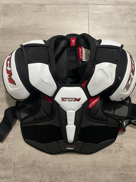 Used Medium CCM JetSpeed FT4 Pro Shoulder Pads