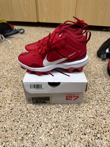Brand new in box!! Youth Nike Force Trout 7 Pro molded cleat for football/baseball, size 3.5Y