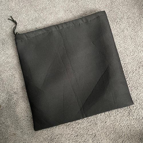 New Goalie Helmet Padded Bag