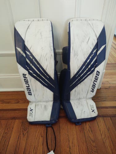 Used 32" Bauer Vapor 3X Goalie Leg Pads