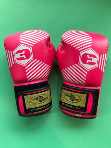 Used Cheerwing Boxing Gloves (10 OZ)