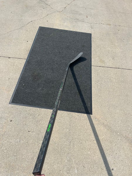 Senior Right Handed P28 Pro Stock Trigger 6 Pro Hockey Stick