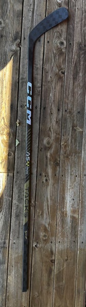 Senior Right Handed P29 Super Tacks AS-V PRO Hockey Stick