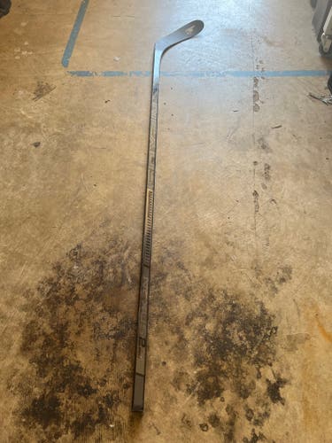 Senior Used Right Handed Bauer Nexus 2N Pro Hockey Stick P28 Pro Stock