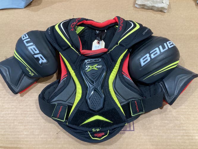 Junior Used Small Bauer Vapor 2x pro Shoulder Pads