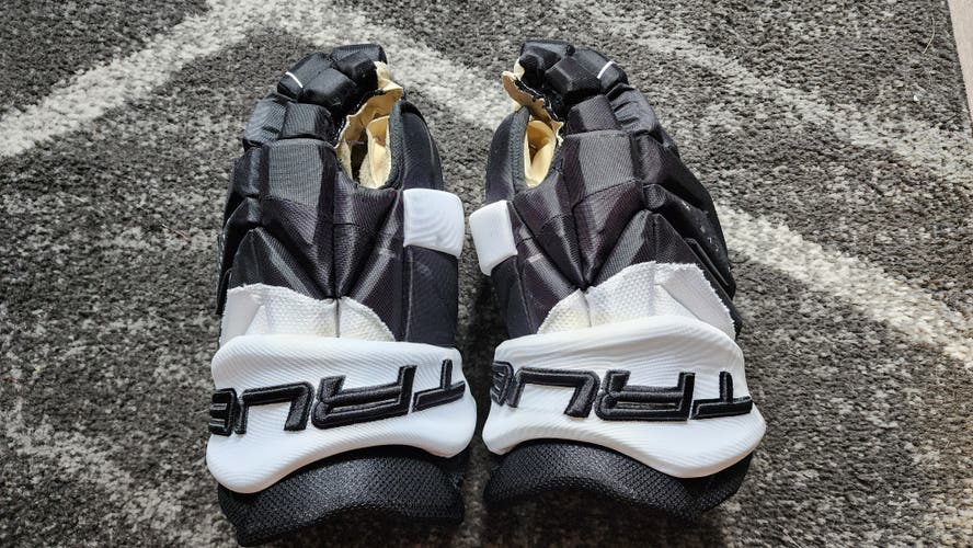 Used True Catalyst 9X Pittsburgh Penguins Gloves 14" Pro Stock