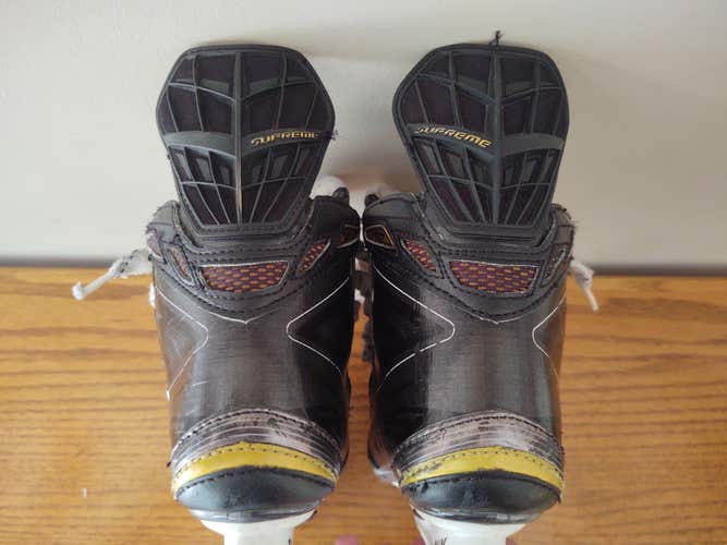 Used Bauer Supreme 180 Hockey Skates Regular Width Size 3