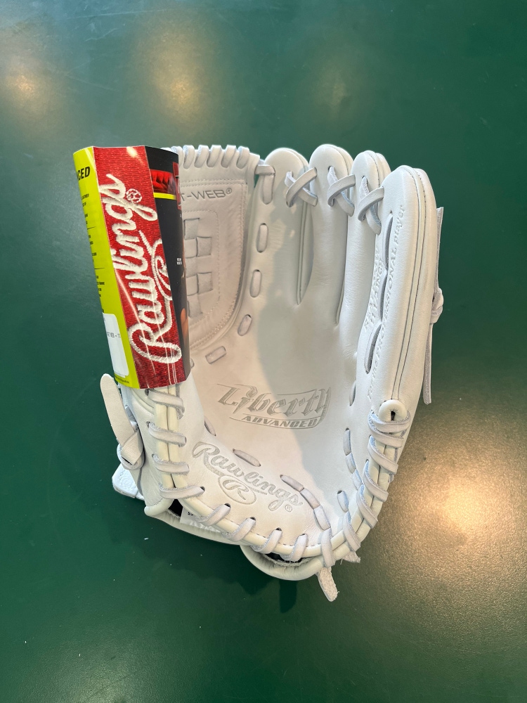 New Rawlings Liberty Advanced Fastpitch Softball Right Hand Throw 11.5” Softball Glove