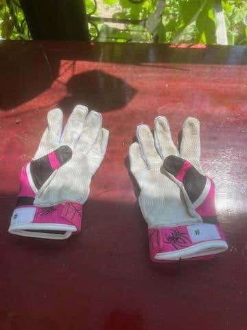 Used Medium Batting Gloves
