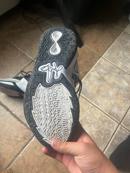 Kyrie infinity basketball shoes