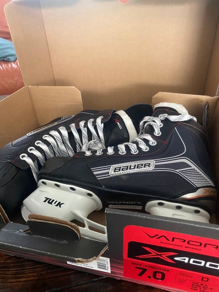 Brand new in-the-box Bauer Vapor X400 skates