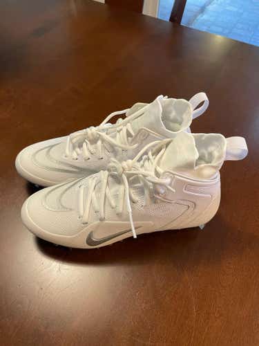 White Youth New Unisex Size 5.0 (Women's 6.5) Molded Cleats Nike Mid Top Alpha Huarache 8 Elite