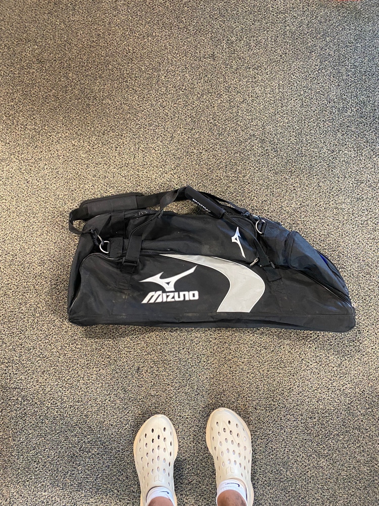 Used Mizuno Bat Bag