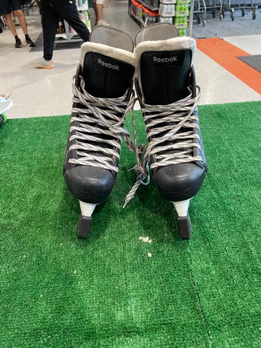 Senior Used Reebok 2K Hockey Skates 7.0