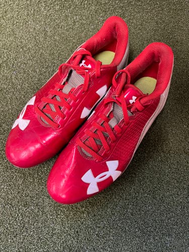 Used Under Armour Football Cleats (10778)