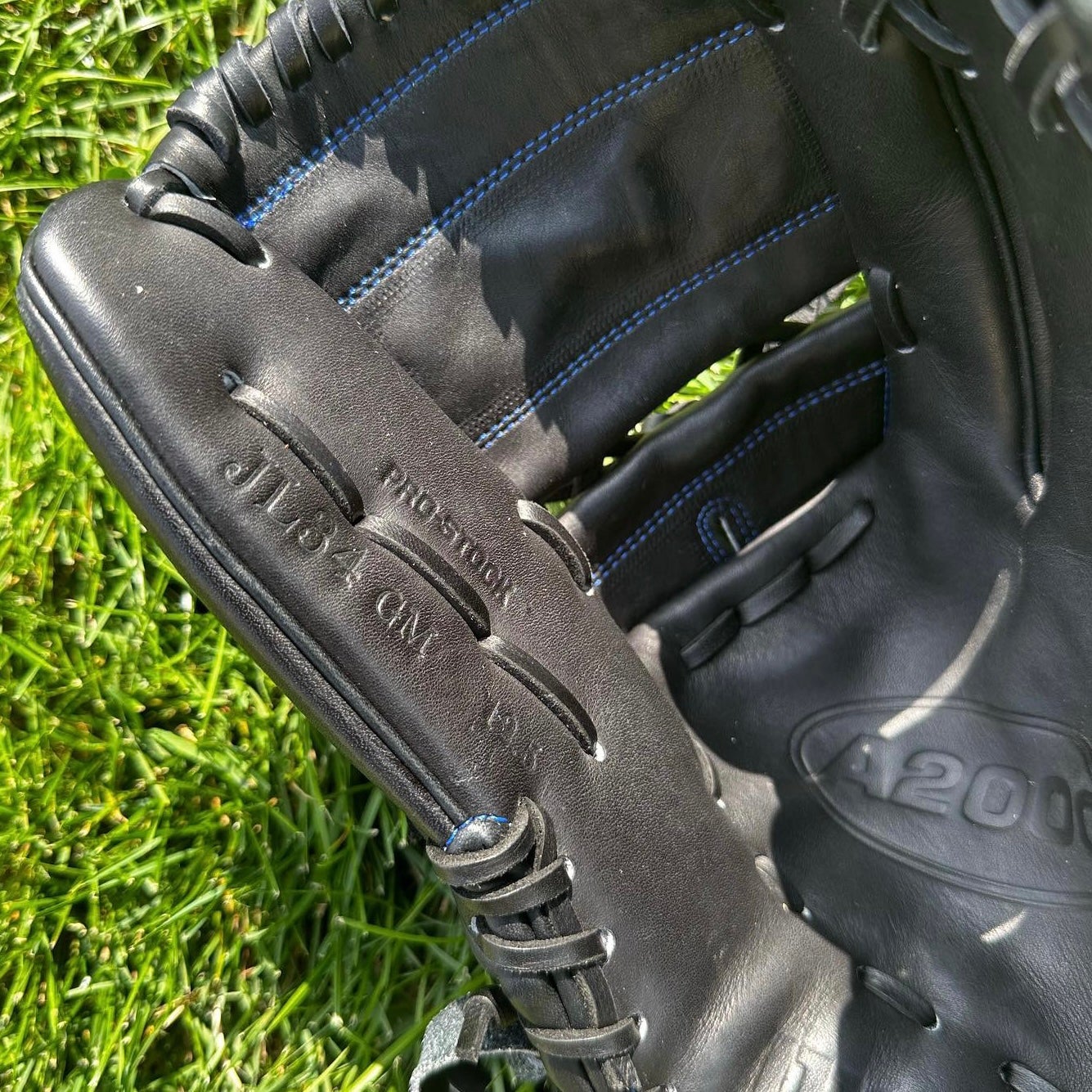 Review: Wilson A2000 12.5 Jon Lester Baseball Glove (WTA20RB19JL34GM) 