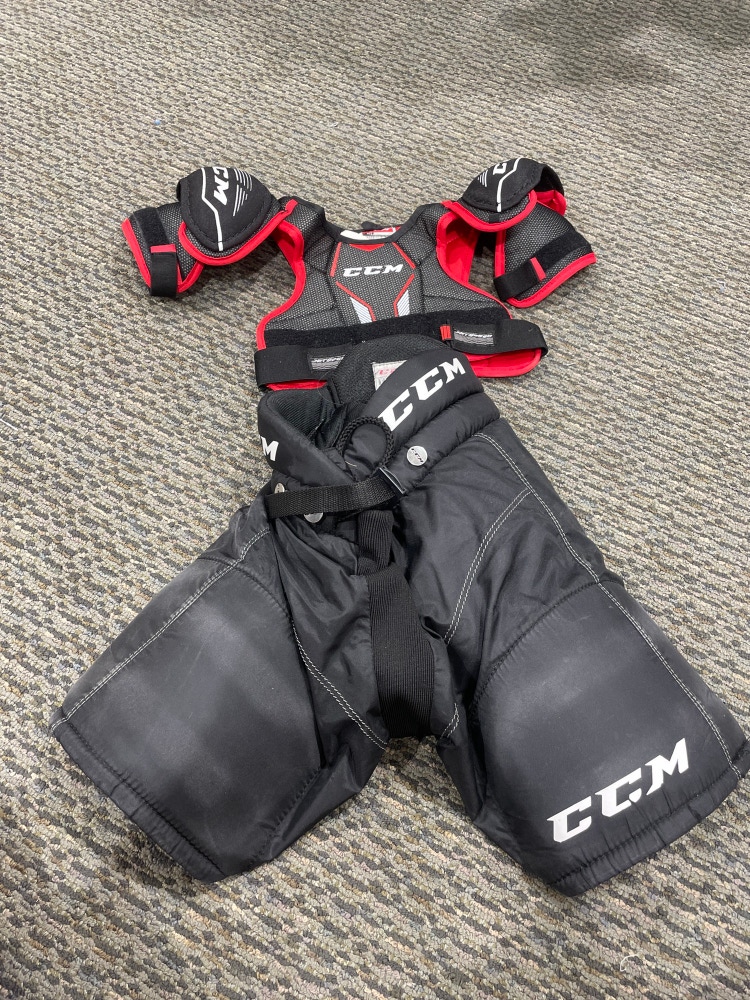 Hockey Starter Kit (Shoulder Pads and Pants) Youth Medium