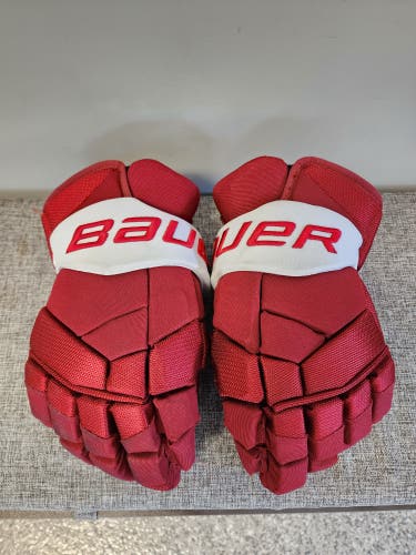 Used Bauer Supreme 2S Pro Gloves 14" Pro Stock