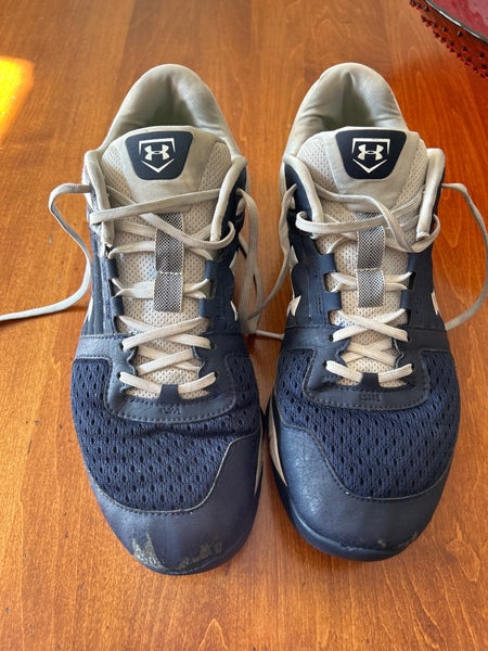 Men's Size 11.5 (Women's 12.5) Low Top Yard Turf