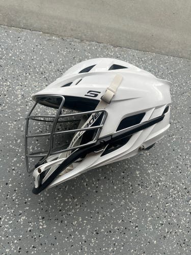 NO TRADES Used Cascade S Helmet