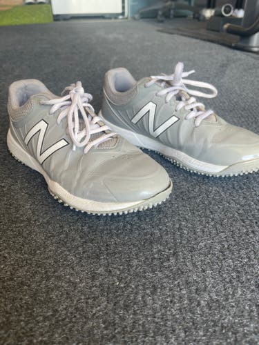 Youth Kid's Size 5 Turf Cleats New Balance Low Top 4040