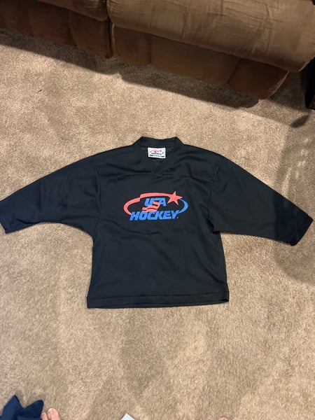 USA Hockey Black & White Used Medium Youth Hockey Practice Jersey