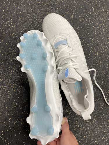 Used New Balance Senior 13 Lacrosse Cleats