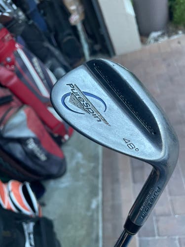 Purespin golf wedge 48 deg in right hand
