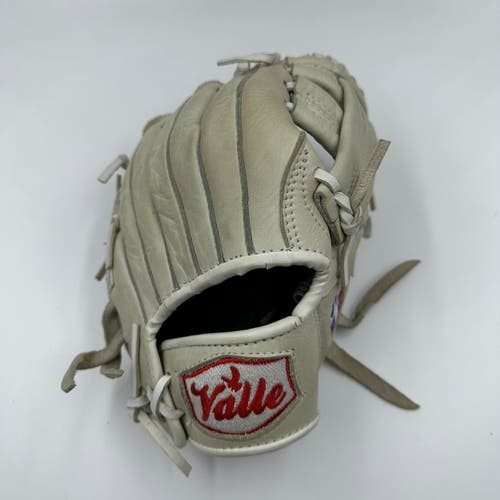 9.75" Valle Eagle 975 Training Glove Never Used, See Pictures for Condition