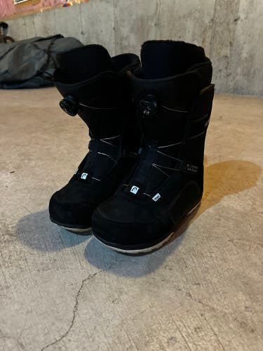Head scout snowboarding boots