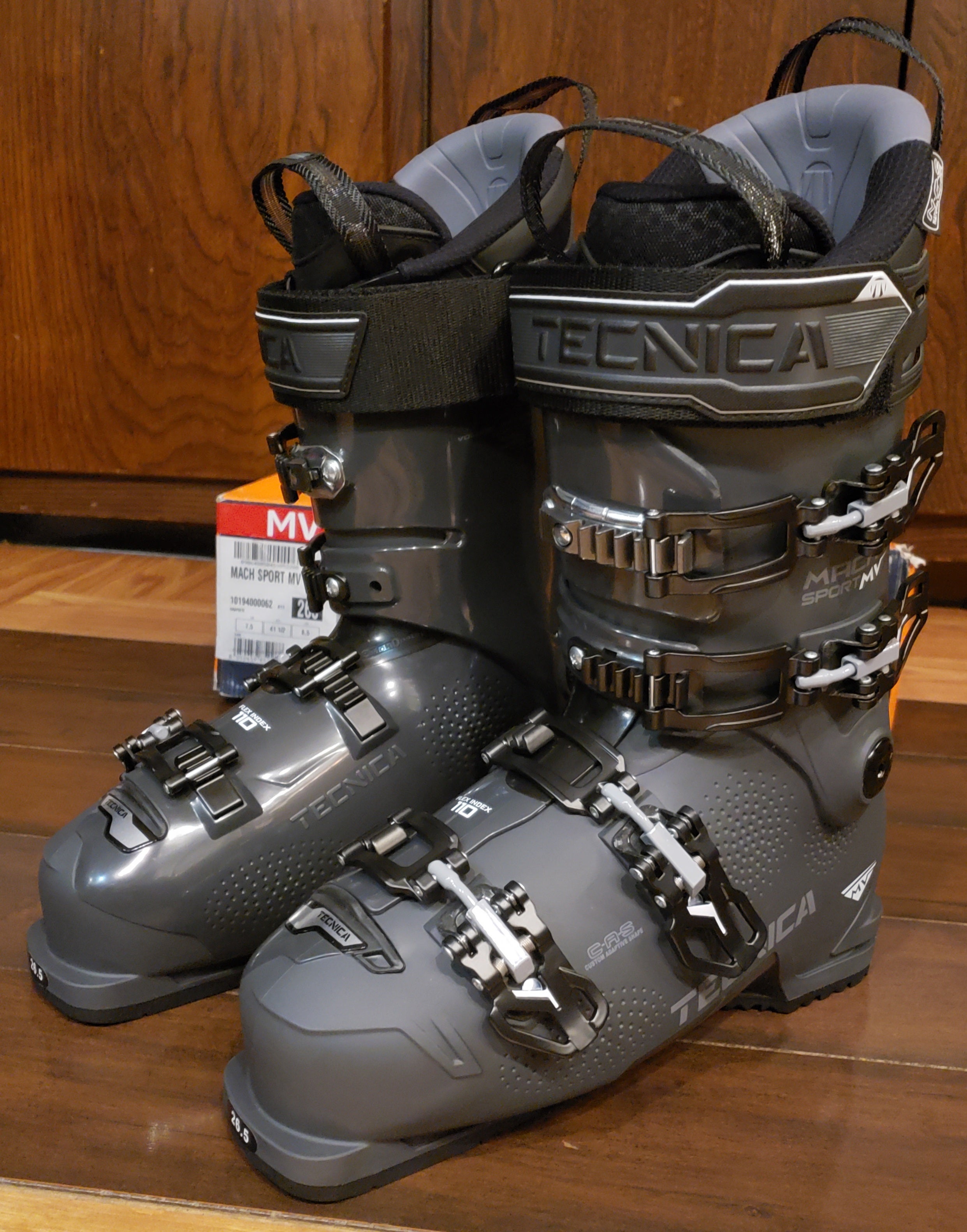 2023 TECNICA MACH SPORT 110 MV Ski Boots *NEW* MENS 8-8.5/26.5