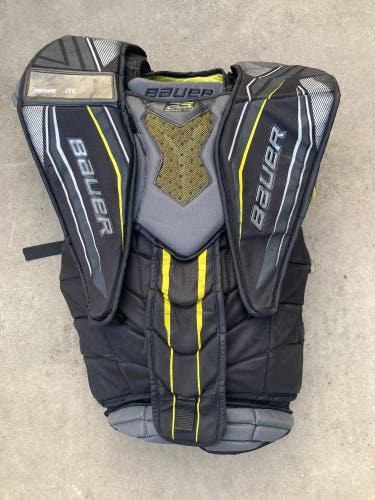 Used XL Bauer Supreme 2S Pro Goalie Chest Protector