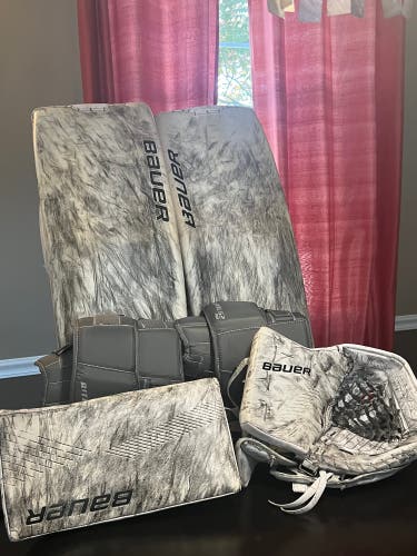 Used 35" Regular Ultrasonic Goalie Full Set