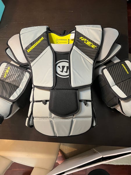 New Medium Warrior Ritual X3E Goalie Chest Protector