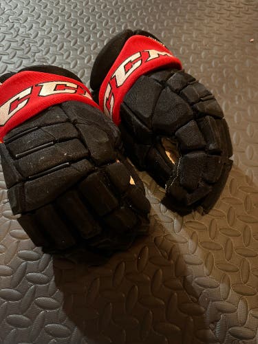 CCM 14" Pro Stock Jetspeed FT4 Gloves Black/Red