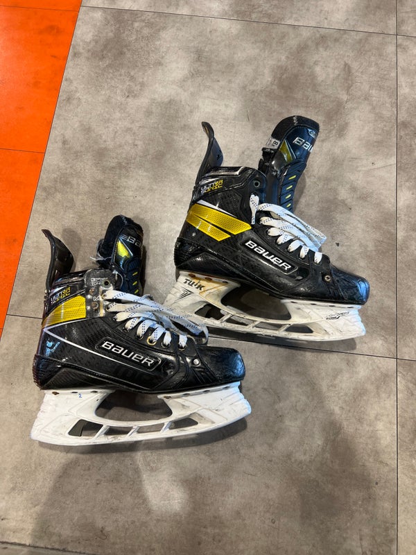 Senior Used Bauer Supreme UltraSonic Hockey Skates 8.5
