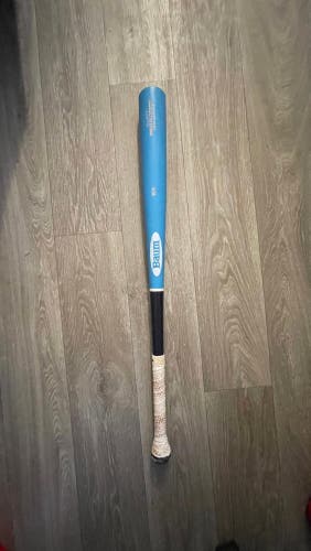 33” Gold Edition Baum Bat. Bat Has Barely Been Used