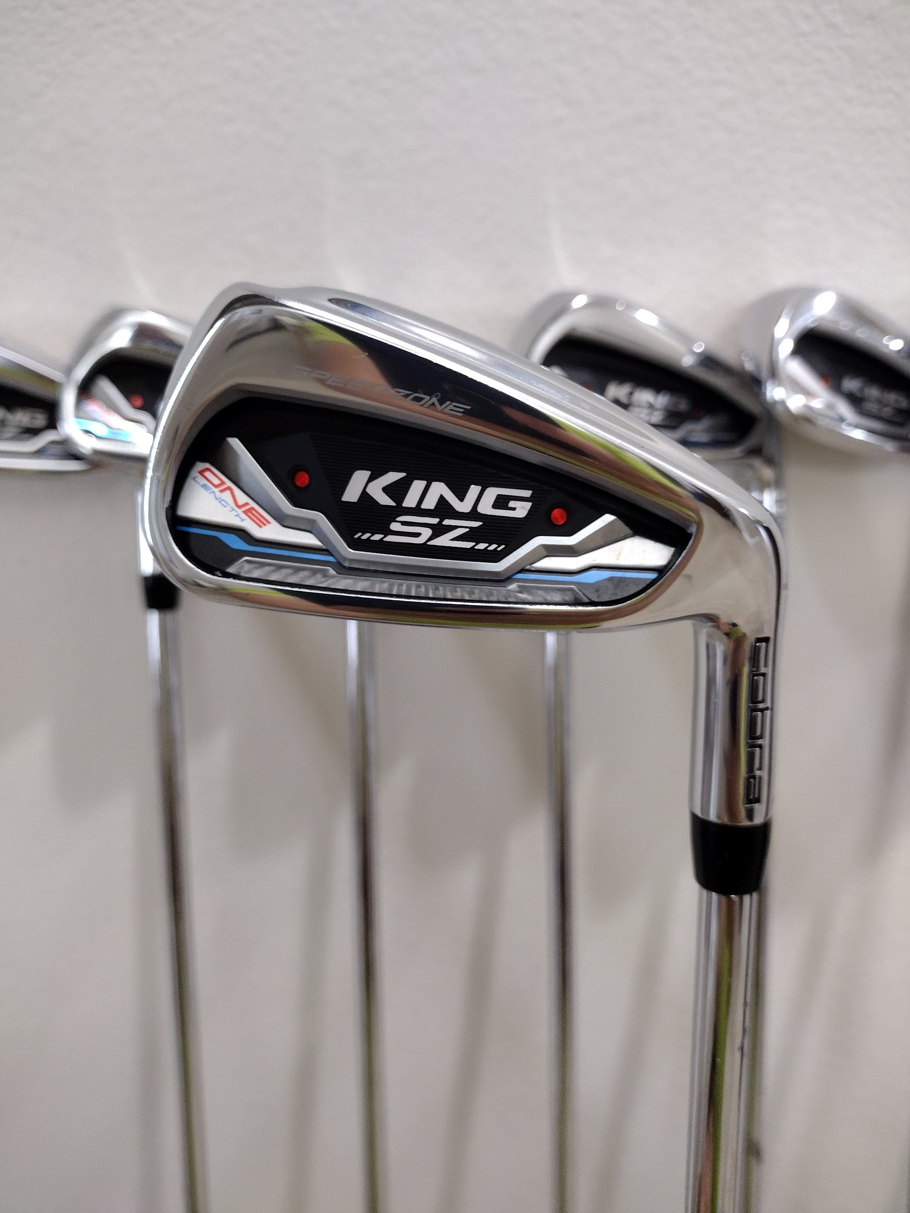 Cobra King SpeedZone One Length Iron Set 5-PW, GW Regular Flex