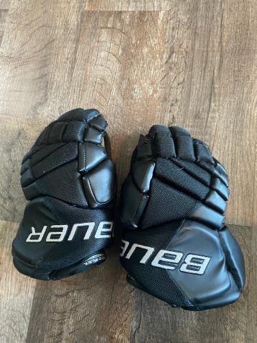 Bauer 11"  Vapor X40 Gloves