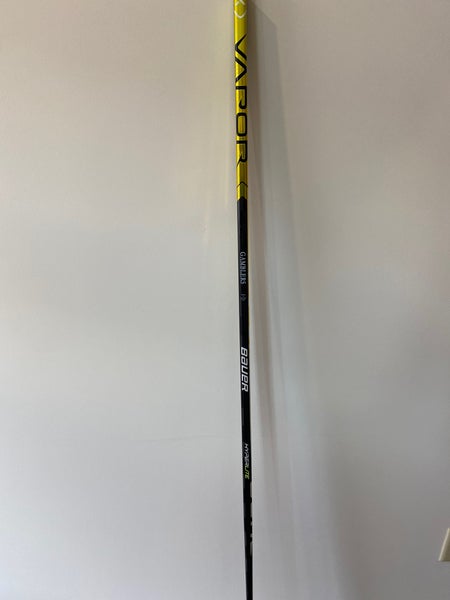 Senior Right Handed P92 Pro Stock Vapor Hyperlite Hockey Stick