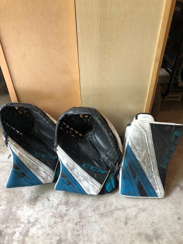 Used  Extreme Flex 4 Custom La Ronge Gloves And Blocker