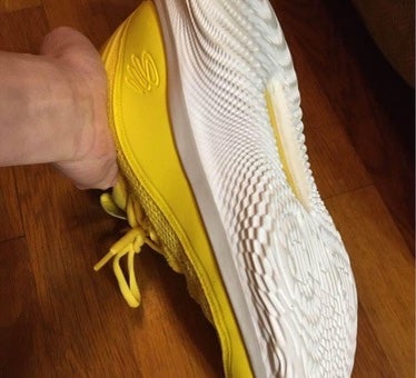 Men's Size 11.5 (Women's 12.5) Under Armour Curry 6 Shoes