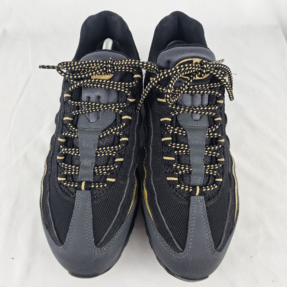 nike air max 95 black metallic gold