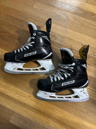 Used Bauer Regular Width  Size 6 Supreme S180 Hockey Skates