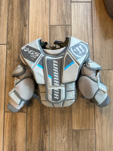 Used Small/Medium Warrior Ritual G5 Goalie Chest Protector
